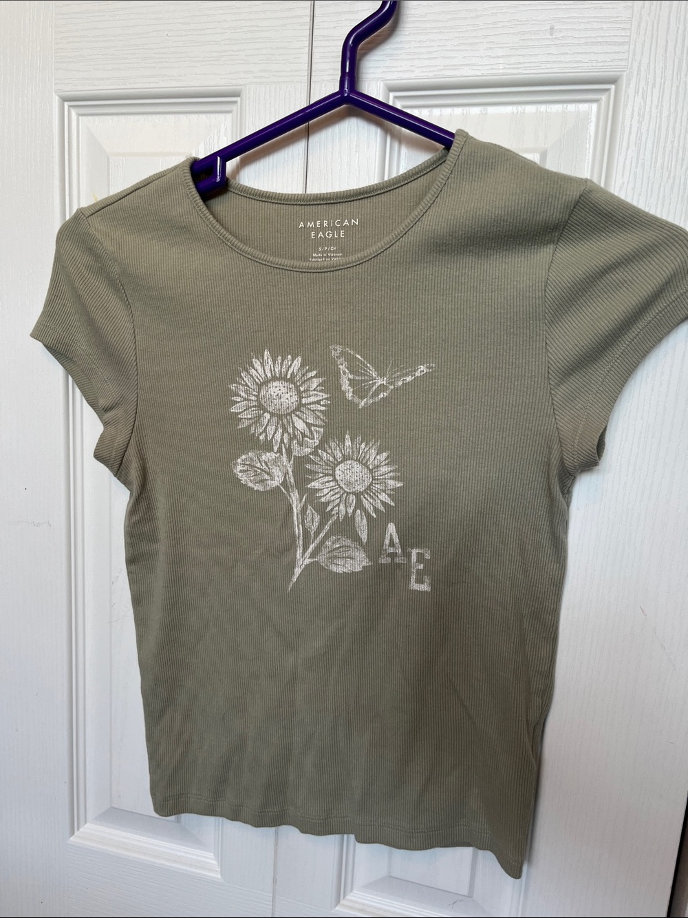 American Eagle Outfitters Olive Green Sunflower Graphic Tee